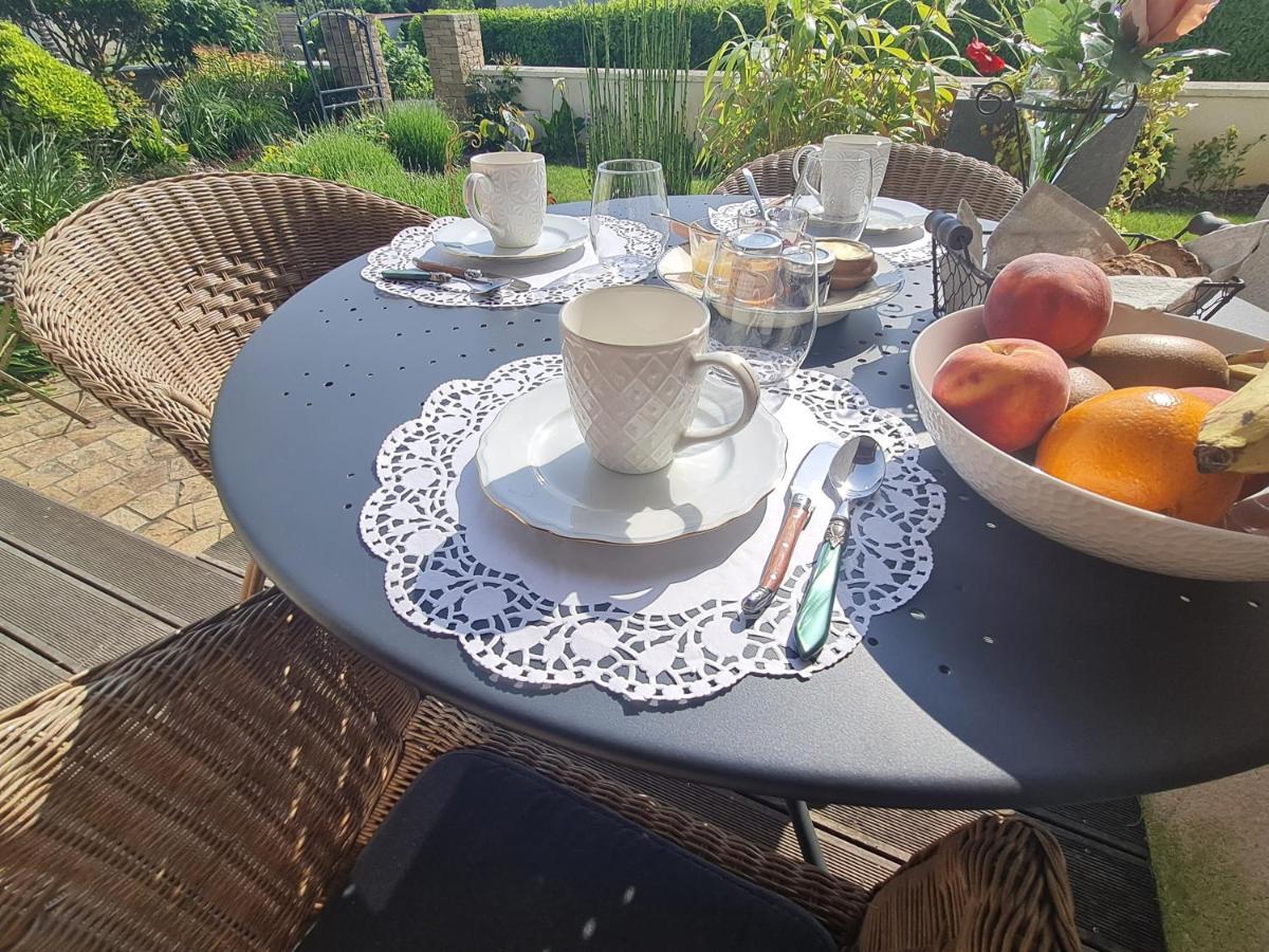 Entre Loire Et Vignobles Bed and Breakfast Liré Eksteriør billede